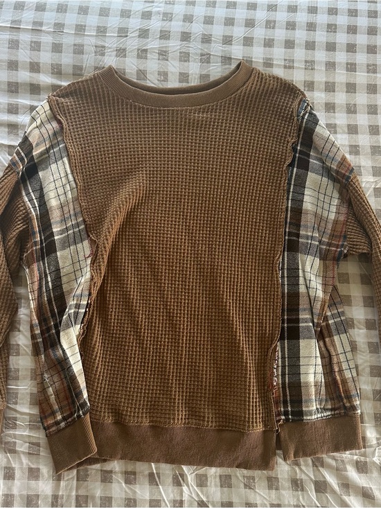 BKE Tops - BKE Women's Brown Waffle-Knit Crewneck Sweater with Plaid Sleeve Panels